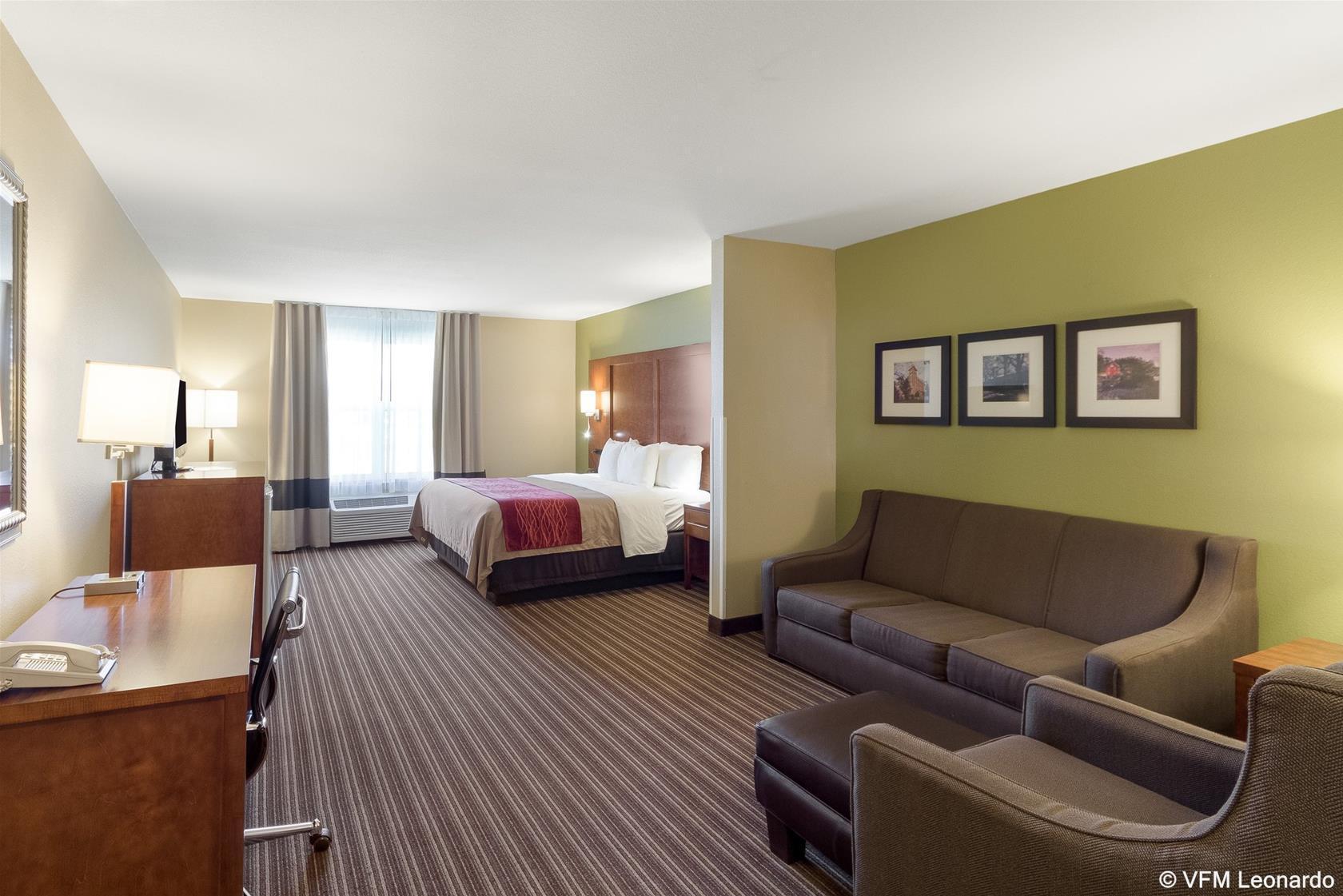 Comfort Inn & Suites Fayetteville-University Area Εξωτερικό φωτογραφία