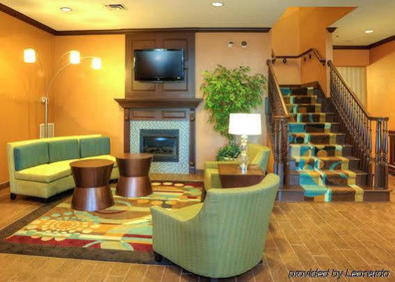 Comfort Inn & Suites Fayetteville-University Area Εξωτερικό φωτογραφία